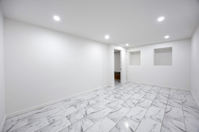 Building Photo - 71-52 68th St