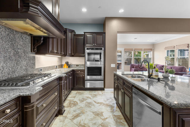 Building Photo - 3917 W Hemlock St