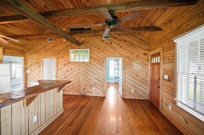 Building Photo - Coming in JUNE!