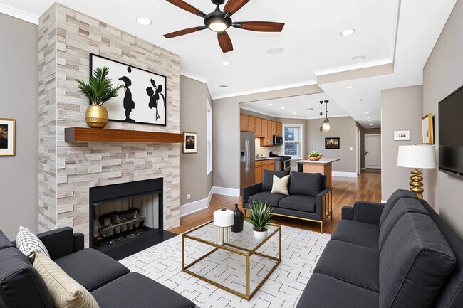 Primary Photo - 4918 S St Lawrence Ave