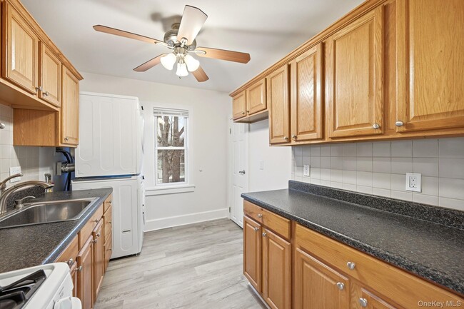 Building Photo - 359 Orangeburg Rd