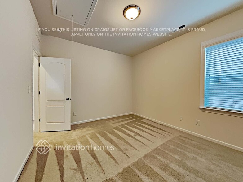 Building Photo - 10672 Sky Chase Ave NW