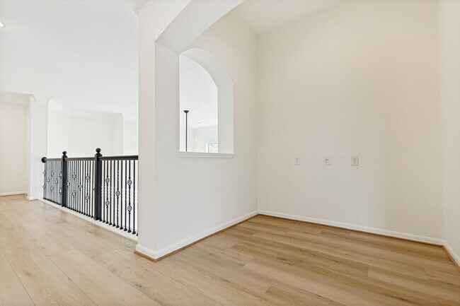 Building Photo - 9318 Rainbluff Ln