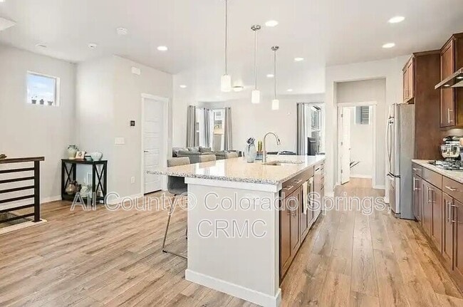 Building Photo - 4350 Parkwood Trail