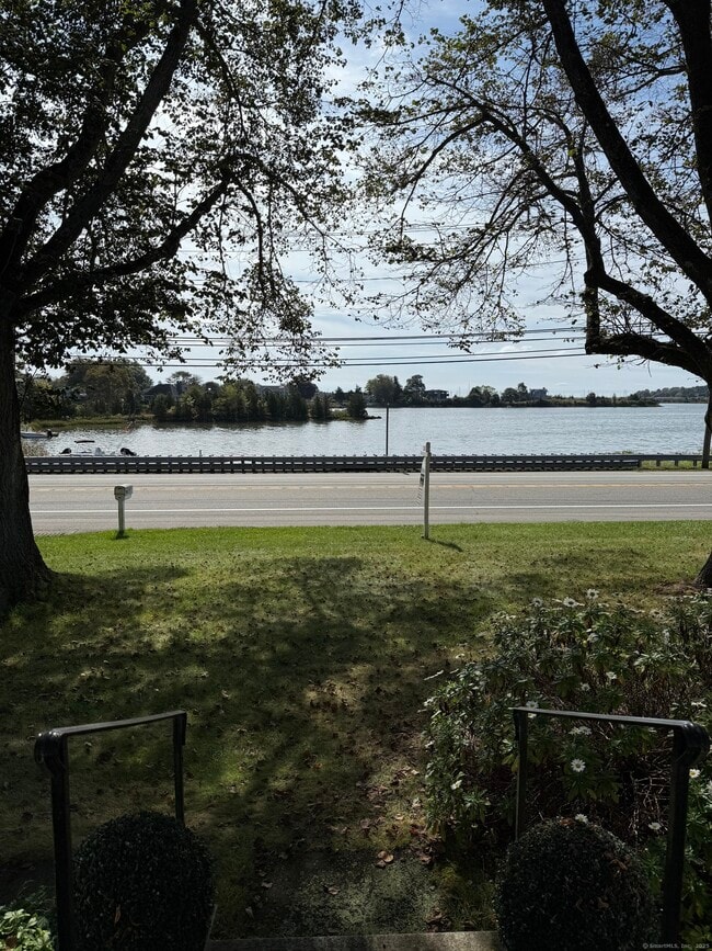 Building Photo - 507 Stonington Rd