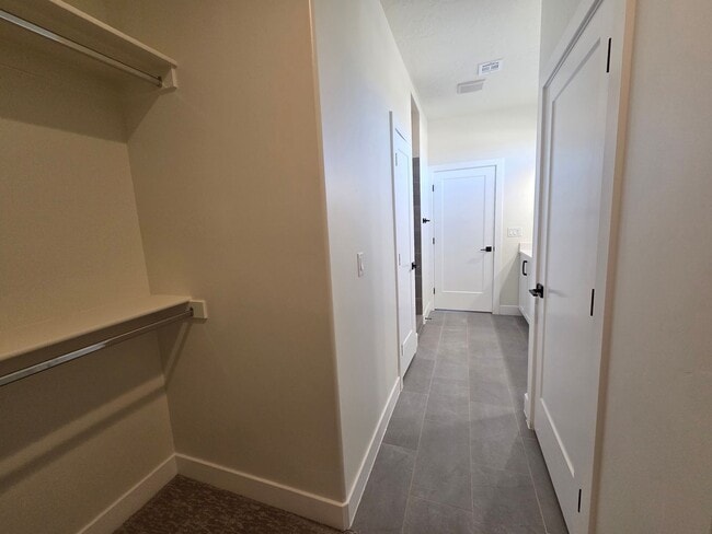 Building Photo - VIEWS from EVERY ROOM!