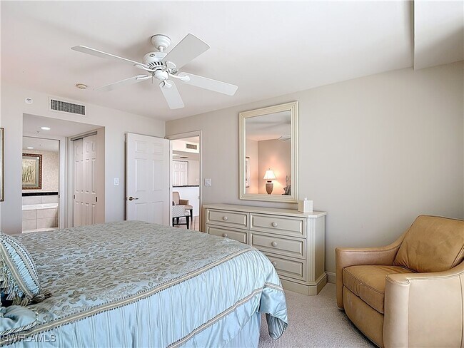 Building Photo - 6849 Grenadier Blvd