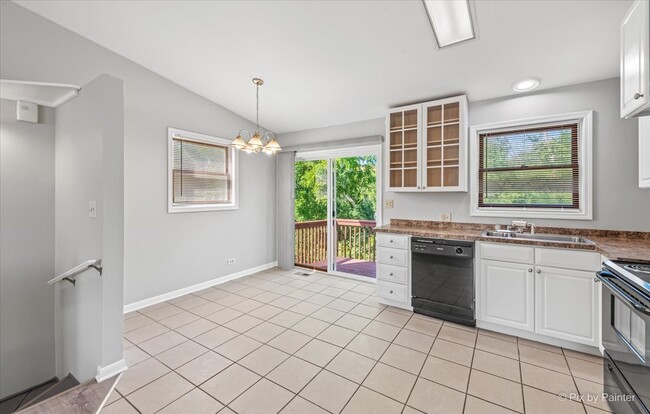 Building Photo - 544 N Hainesville Rd