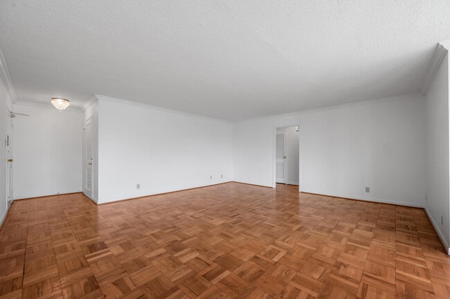 Building Photo - 101 S Hanover Ave