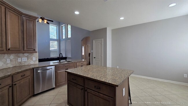 Building Photo - 119 Red Eagle Ct