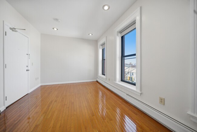 Building Photo - 800 Ocean Ave