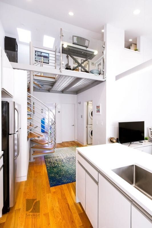 Building Photo - 1607 Tremont St