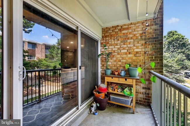 Building Photo - 2914 Kings Chapel Rd