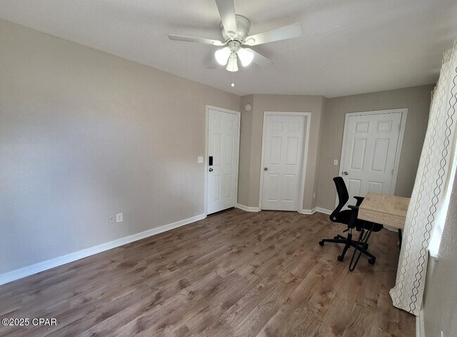 Building Photo - 1329 Nylic St