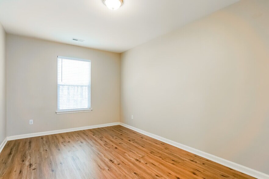 Building Photo - 311 Gilman Ln