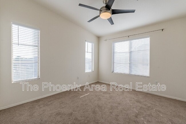 Building Photo - 2401 E Rio Salado Pkwy