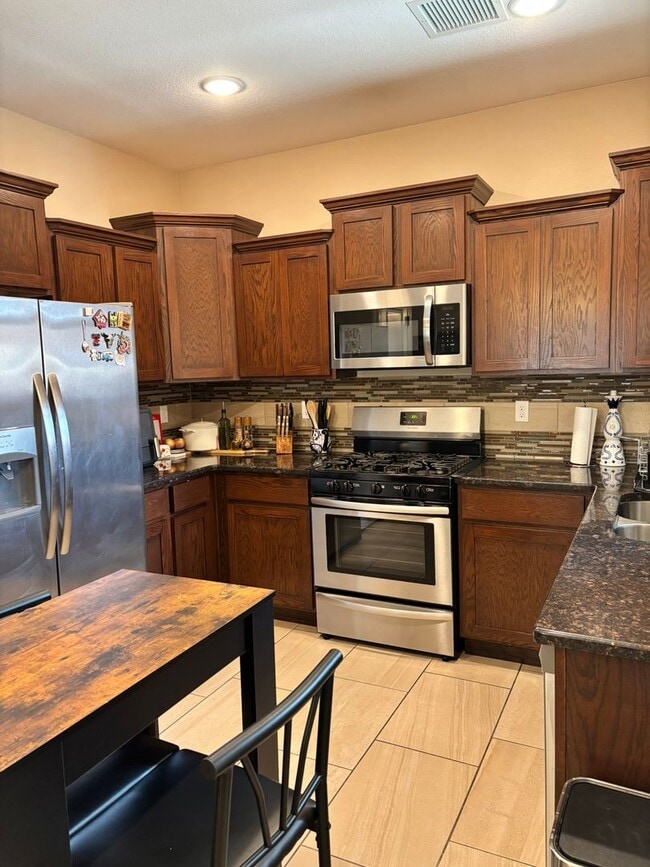 Building Photo - HOME FOR RENT IN THE UPPER VALLEY IN WEST EL PASO