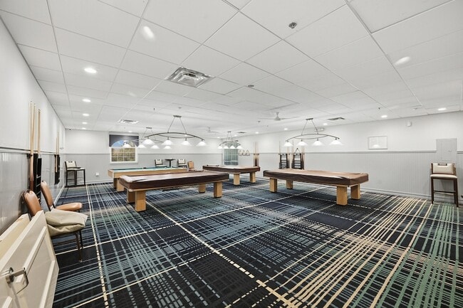 Building Photo - 5187 Europa Dr