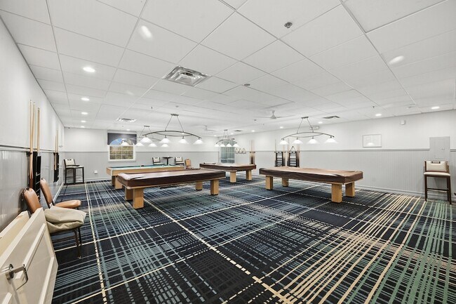 Building Photo - 5195 Europa Dr