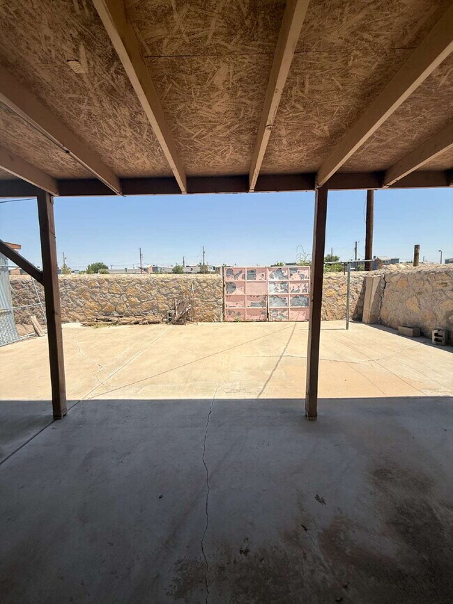 Building Photo - 7289 Mimosa Ave