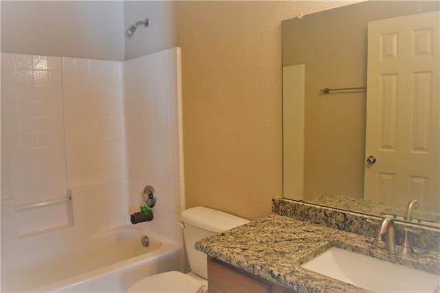 Building Photo - 6913 Oak Falls Dr