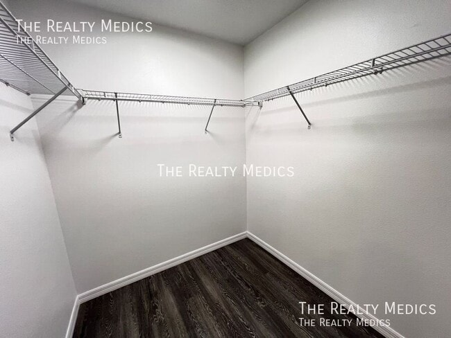 Building Photo - 125 Fisher Ct