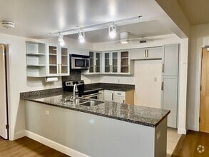 Building Photo - Keola Lai - Spacious 2/2/2 in Kakaako