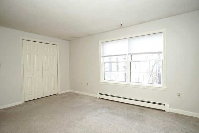 Building Photo - 50 Brookside Dr