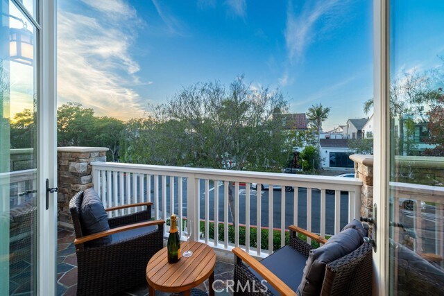 Building Photo - 700 Acacia Ave