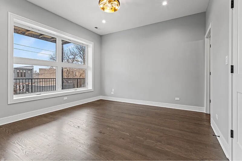 Building Photo - 4827 S St Lawrence Ave