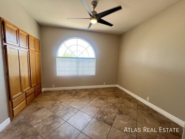 Building Photo - 9991 N High Meadow Trail