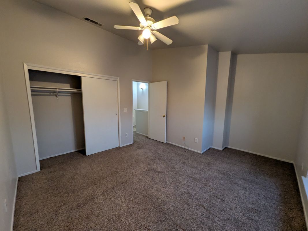 Building Photo - 4781 N Polk Ave