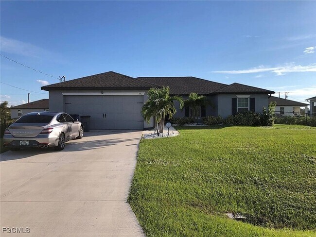 Building Photo - 242 Lisette St