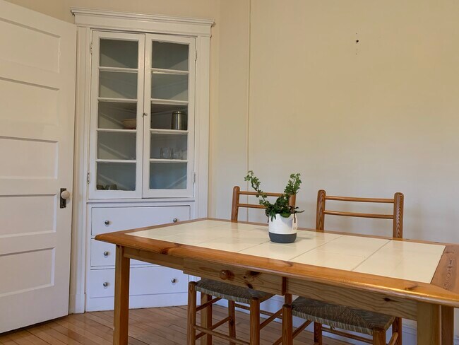 Building Photo - 1617 Massachusetts Ave