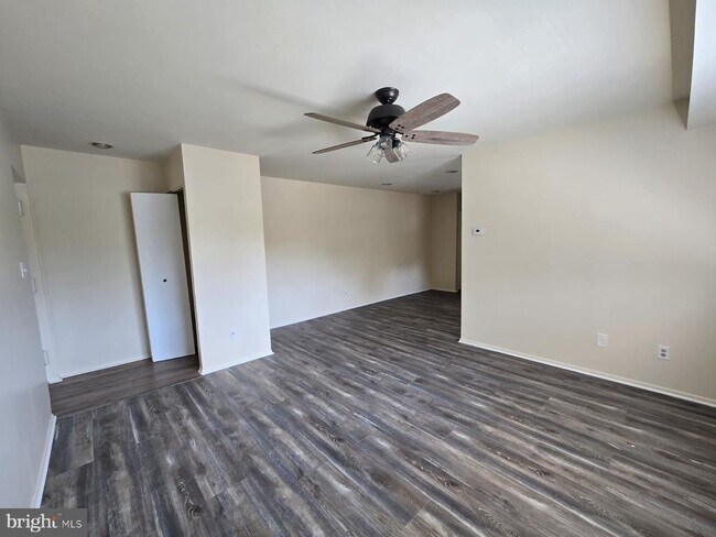 Building Photo - 11907 Tarragon Rd