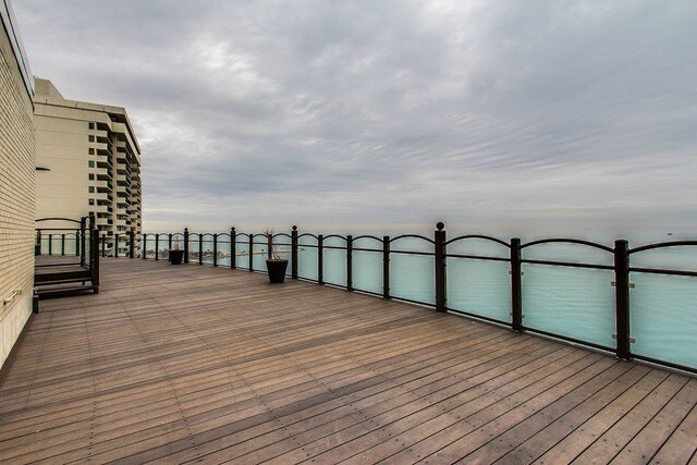 Building Photo - 1150 N Lake Shore Dr