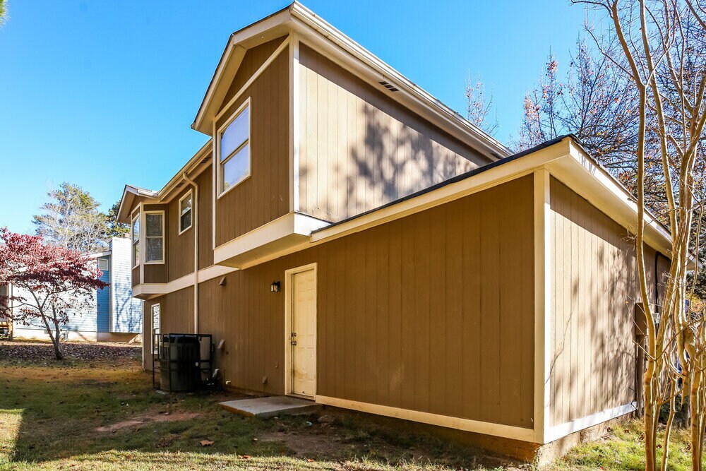 Building Photo - 2764 Wildflower Ln SW