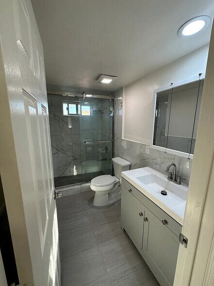 Building Photo - 9038 Newby Ave