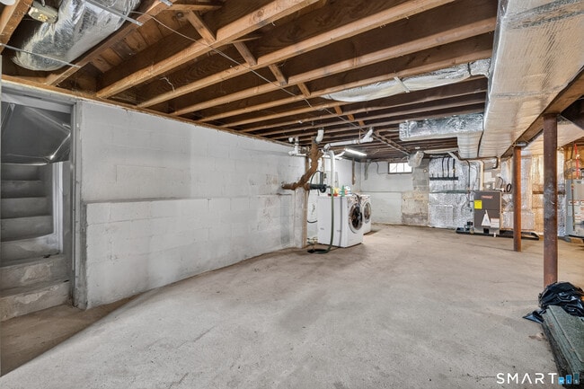 Building Photo - 11 Stratfield Pl