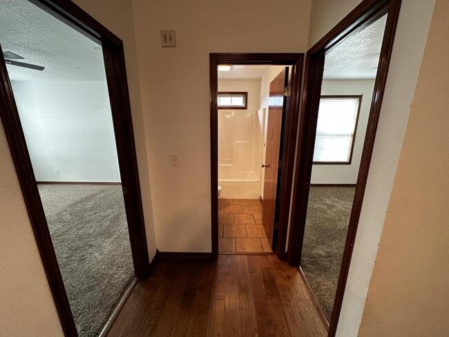 Building Photo - 822 15th St