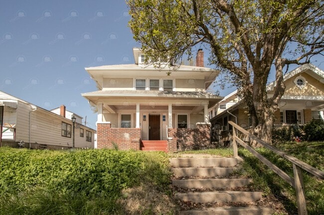 Building Photo - 4404 Benton Blvd