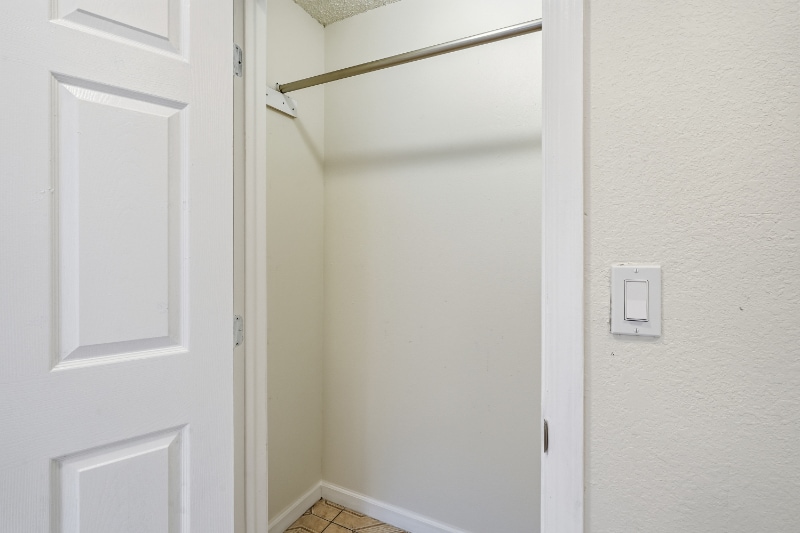 Building Photo - 7924 Woodman Ave