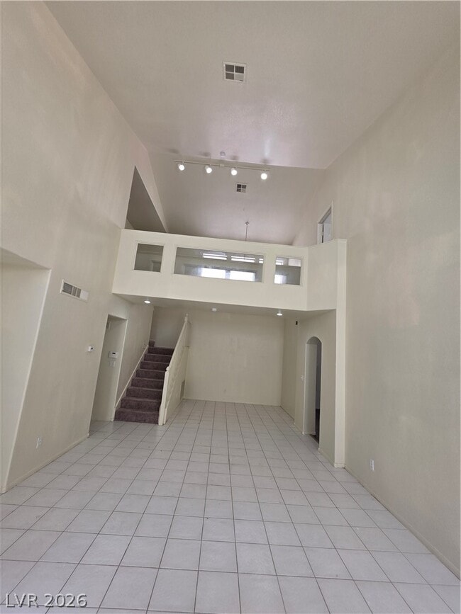 Building Photo - 8008 Dover Shores Ave