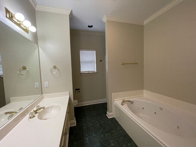 Building Photo - 10580 Springglen Ct