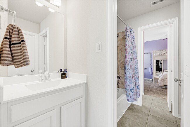 Building Photo - 12310 Woodnote Ln