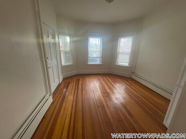 Building Photo - 86 Prentiss St