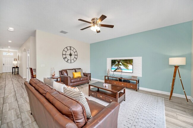 Building Photo - 1614 Moon Valley Dr