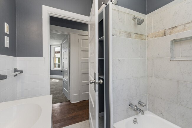 Building Photo - 125 Southern Ave