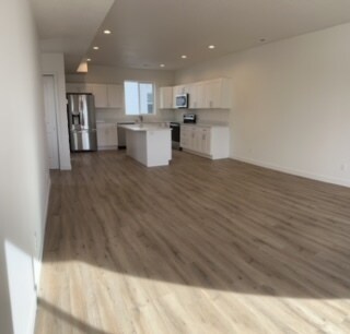 Building Photo - 238 Paramount Ave