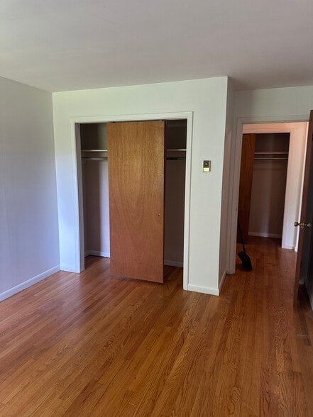 Building Photo - 2441 Old Knoxville Pike